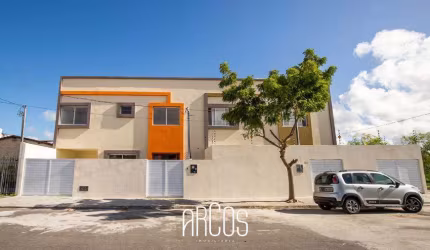 Lofts duplex com 3 quartos na Atalaia