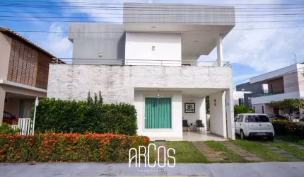 Casa na Aruana, duplex no Condomínio Fragatta