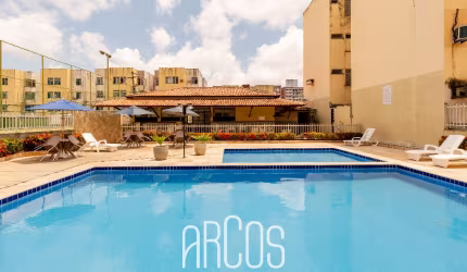 Apartamento no Condomínio Porto Bello, no Luzia, 90m²