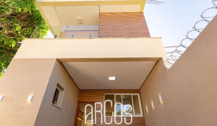 Casa na Coroa do Meio, duplex com 2 suítes e área gourmet