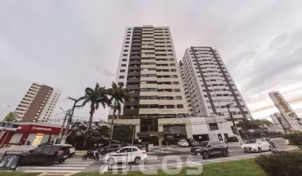 Condomínio Horto das Figueiras, apartamento no Jardins com ¾ sendo 2 suítes, 142m² e varanda integrada.