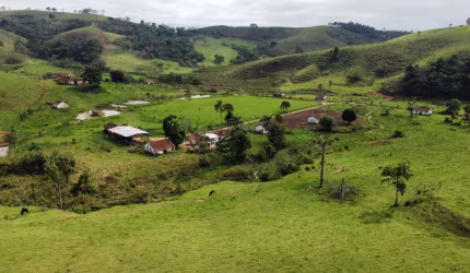Linda fazenda a venda com 150 alqueires de terra em Ouro Fino -MG