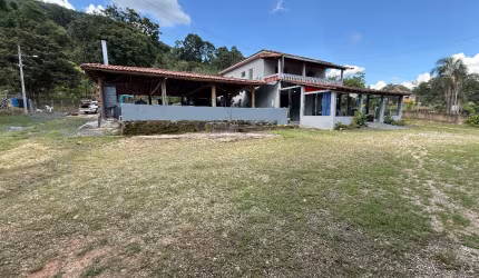 Lindo sítio a venda em Jacutinga-MG