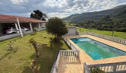 Linda Chacara a venda em Jacutinga -MG