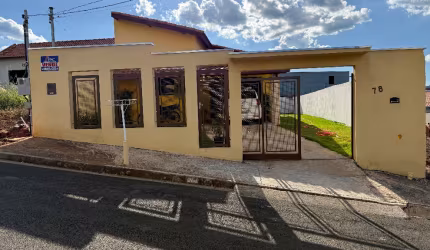 Linda casa a venda em Jacutinga-MG