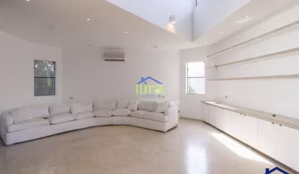 Casa à venda 4 Quartos, 4 Suites, 4 Vagas, 900M², Alphaville, Barueri - SP