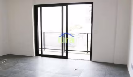 Sala à venda com  direito a 1 Vaga para auto, 27M², banheiro privativo, no  Centro de Osasco - SP