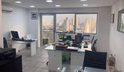 Sala comercial à venda de 35m² com 1 vaga de garagem na Vila Yara - Osasco, SP