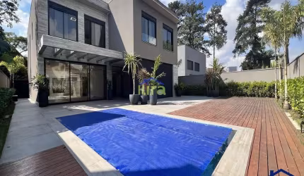 Casa à venda nova de 560M², 3 Dormitórios e Suites, closet e 7 Vagas, no Residencial 2 - Alphaville