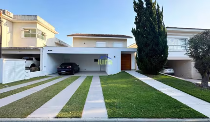 Casa para venda e locação de 378M² ,4 dormitórios sendo 2 suítes com sacada, 4 vagas, no Residencia