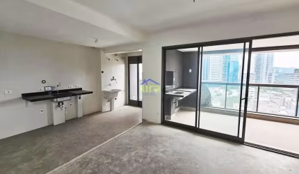 Apartamento à venda, 2 suítes, 2 vagas, piscina - Sítio Tamboré Alphaville, Barueri, SP