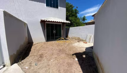 Excelente Casa com 2 dormitórios à venda, 70 m² por R$ 250.000 - Residencial Rio Das Ostras - Rio das Ostras/RJ