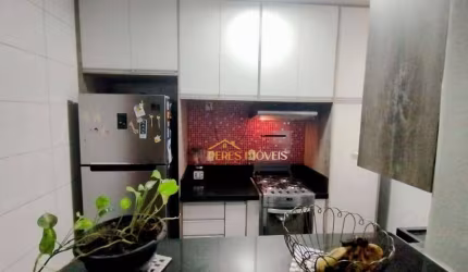 Excelente apartamento, segundo andar, com planejados . Em condominio com porteiro 24h. Marileia, Rio das Ostras.