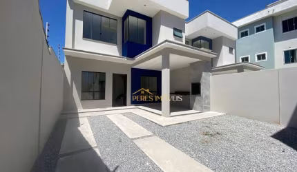 Casa de Alto Padrão com 3 Suites à venda, 135 m² por R$ 790.000 - Costazul - Rio das Ostras/RJ