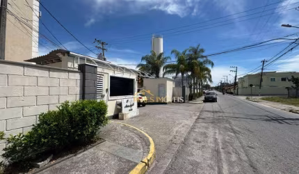 Apartamento com 2 dormitórios à venda, 59 m² por R$ 185.000,00 - Atlântica - Rio das Ostras/RJ