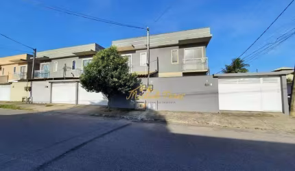 Excelente casa duplex independente, na quadra da praia do Costazul com 2 quartos para alugar, 180 m² - Costazul - Rio das Ostras/RJ.