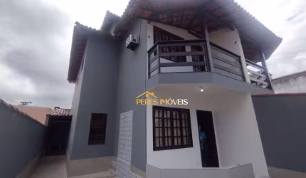 Excelente casa duplex, costa Azul, Próxima a comercios, a 600mts da praia/ Rio das Ostras/ RJ.