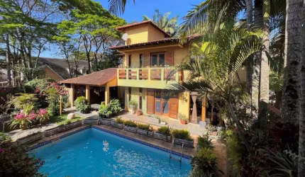 Casa em condomínio fechado com 4 quartos à venda na Rua Mendonça Furtado, 248, Granja Viana, Cotia, 394 m2 por R$ 1.350.000