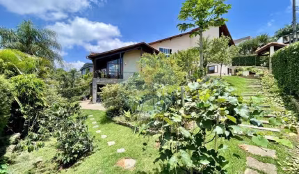Casa em condomínio fechado com 4 quartos à venda na Rua Grande Otelo, 30, Granja Viana, Embu das Artes, 445 m2 por R$ 1.890.000