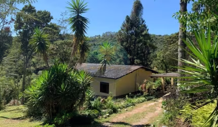 Chácara / sítio com 3 quartos à venda na Estrada Municipal da Cachoeira, 9497, Cachoeira, Cotia, 340 m2 por R$ 1.190.000