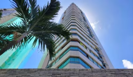 Apartamento com 165m2, 4 Quartos sendo 2 Suítes, 3 Vagas!