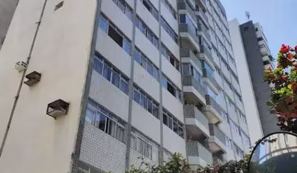 Apartamento com 150m2, 3 Quartos sendo 1 Suíte, 1 vaga!