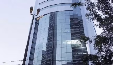 Sala com aproximadamente 120m2, 4 vagas, empresarial