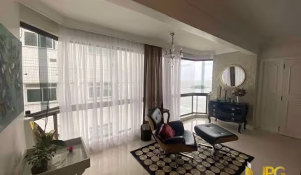 Apartamento frente mar em Balneário Camboriú
