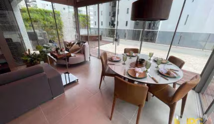 Apartamento á venda em Balneário Camboriú