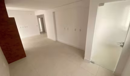 Apartamento para alugar anual no centro de Balneário Camboriú