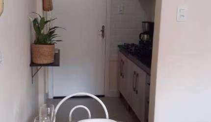 Kitnet com 1 dormitório para alugar, 27 m² por R$ 2.700,00/mês - Centro - Balneário Camboriú/SC