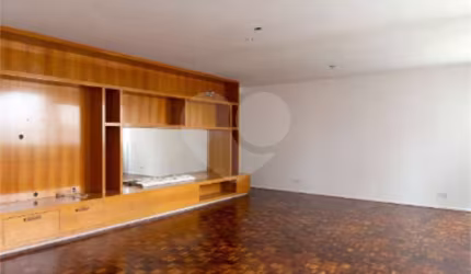 Apartamento com 3 quartos à venda em Itaim Bibi - SP