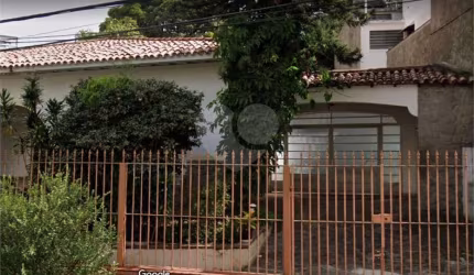 Casa térrea com 3 quartos à venda em Vila Monumento - SP