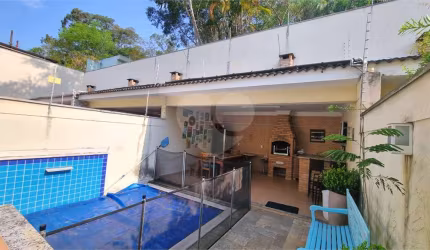 Condomínio com 3 quartos à venda em Horto Florestal - SP