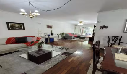 Sobrado com 6 quartos à venda em Vila Romana - SP