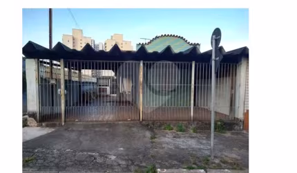 Casa com 3 quartos à venda em Vila Carrão - SP
