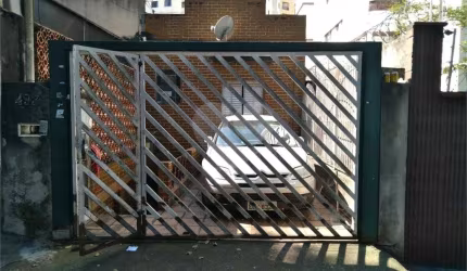 Casa com 2 quartos à venda em Chácara Inglesa - SP