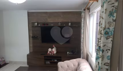 Casa térrea com 2 quartos à venda em Vila Carrão - SP