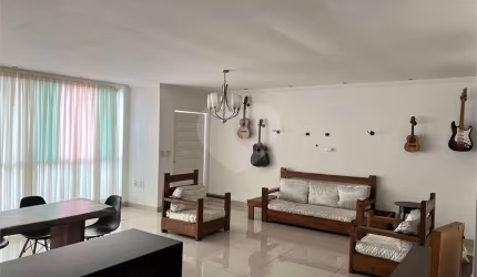 Sobrado com 3 quartos à venda em Vila Carrão - SP