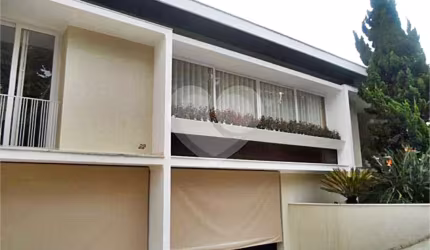 Condomínio com 4 quartos à venda em Santana - SP