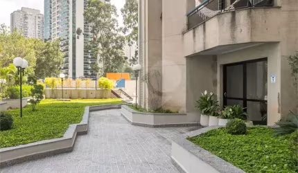 Apartamento com 3 quartos à venda em Vila Andrade - SP