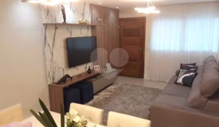 Casa com 3 quartos à venda em Vila Carrão - SP