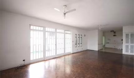 Casa térrea com 8 quartos à venda em Morumbi - SP