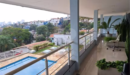 Casa com 6 quartos à venda em Vila Romana - SP