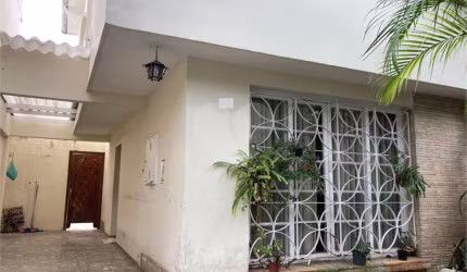 Casa de vila com 3 quartos à venda ou para locação em Brooklin Paulista - SP