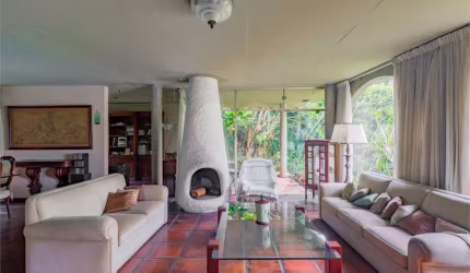 Casa com 6 quartos à venda ou para locação em Jardim Guedala - SP