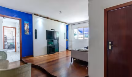 Sobrado com 4 quartos à venda ou para locação em Vila Anglo Brasileira - SP