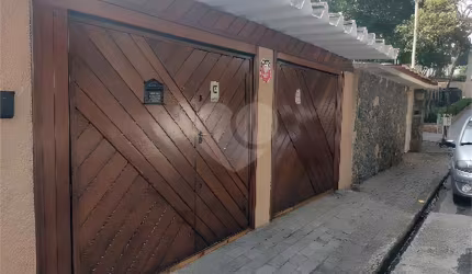 Casa com 3 quartos à venda em Campo Belo - SP