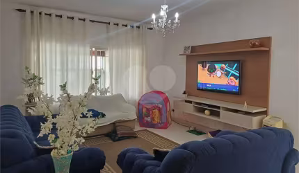 Casa com 3 quartos à venda em Imirim - SP