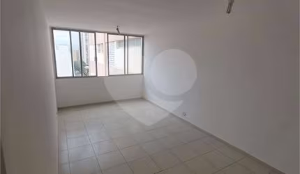 Apartamento com 2 quartos à venda em Cambuci - SP